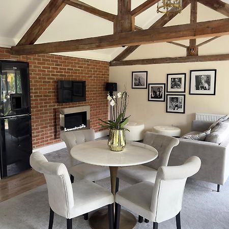 The Luxury Annex At Barmby Moor House Lägenhet York Exteriör bild
